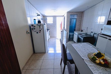 Casa para alugar com 112m², 3 quartos e 2 vagas Casa para alugar com 112m², 3 quartos e 2 vagasCozinha