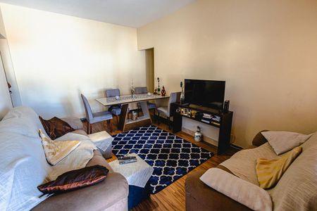 Casa para alugar com 112m², 3 quartos e 2 vagas Casa para alugar com 112m², 3 quartos e 2 vagasSala