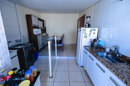 Casa para alugar com 112m², 3 quartos e 2 vagas Casa para alugar com 112m², 3 quartos e 2 vagasCozinha