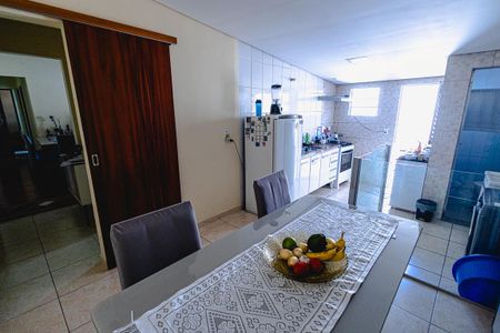 Casa para alugar com 112m², 3 quartos e 2 vagas Casa para alugar com 112m², 3 quartos e 2 vagasCozinha
