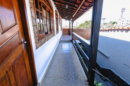 Casa para alugar com 112m², 3 quartos e 2 vagas Casa para alugar com 112m², 3 quartos e 2 vagasÁrea Externa