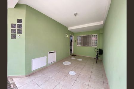 Casa à venda com 140m², 3 quartos e 1 vagaGaragem