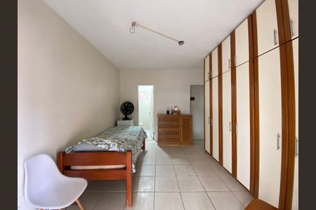 Casa à venda com 140m², 3 quartos e 1 vagaQuarto