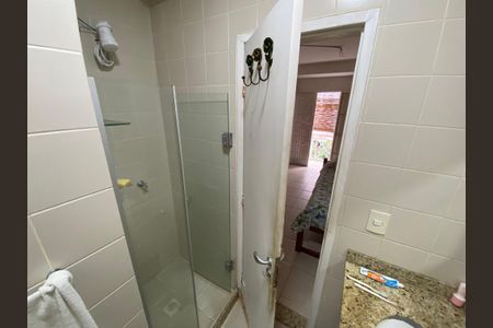 Casa à venda com 140m², 3 quartos e 1 vagaBanheiro