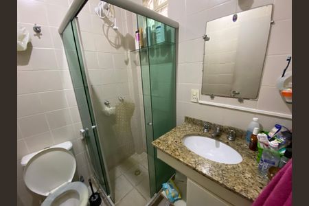 Casa à venda com 140m², 3 quartos e 1 vagaBanheiro 2