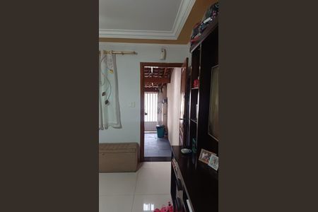 Casa à venda com 120m², 3 quartos e 2 vagasSala