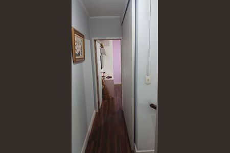 Casa à venda com 120m², 3 quartos e 2 vagasCorredor