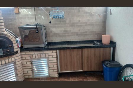 Casa à venda com 120m², 3 quartos e 2 vagasÁrea externa