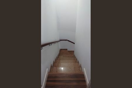 Casa à venda com 120m², 3 quartos e 2 vagasSala