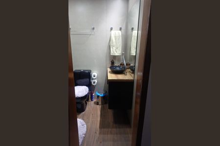 Casa à venda com 120m², 3 quartos e 2 vagasBanheiro