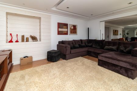 Apartamento para alugar com 346m², 7 quartos e 6 vagas Apartamento para alugar com 346m², 7 quartos e 6 vagasSala de TV