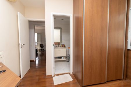 Apartamento para alugar com 346m², 7 quartos e 6 vagas Apartamento para alugar com 346m², 7 quartos e 6 vagasSuite 3