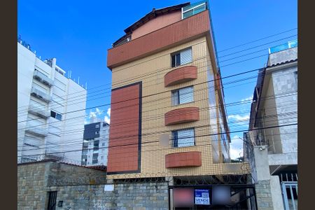 Apartamento à venda com 177m², 3 quartos e 1 vagaFachada