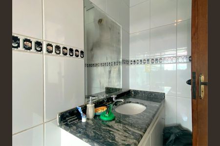 Apartamento à venda com 177m², 3 quartos e 1 vagaBanheiro da Suíte 2