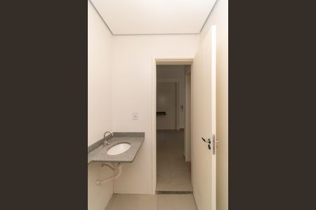 Apartamento para alugar com 46m², 2 quartos e sem vagaBanheiro