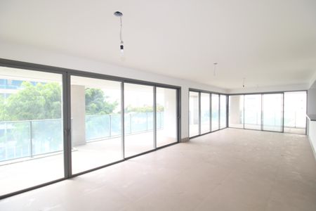 Apartamento à venda com 255m², 4 quartos e 5 vagasSala 