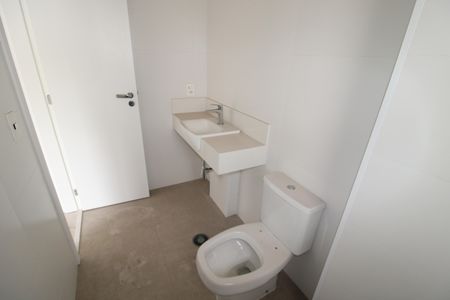 Apartamento à venda com 255m², 4 quartos e 5 vagasBanheiro da Suíte 1