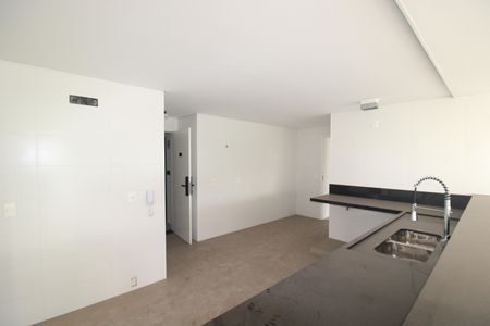 Apartamento à venda com 255m², 4 quartos e 5 vagasCozinha