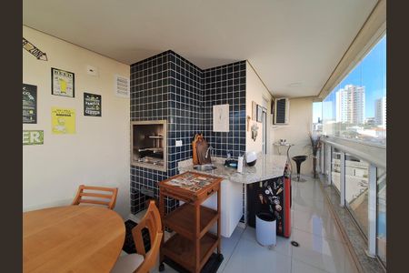 Apartamento à venda com 160m², 3 quartos e 3 vagasVaranda