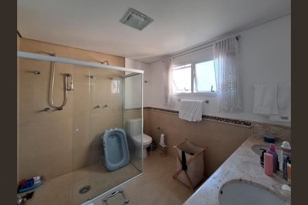 Apartamento à venda com 160m², 3 quartos e 3 vagasBanheiro/Suite 3