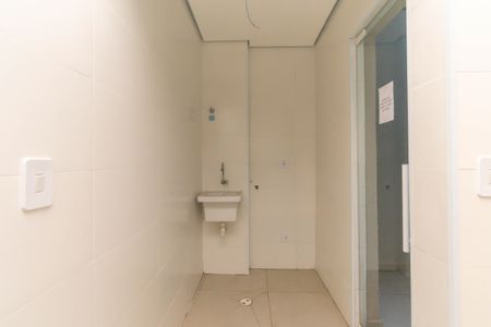 Apartamento para alugar com 37m², 2 quartos e sem vaga Apartamento para alugar com 37m², 2 quartos e sem vagaÁrea de Serviço
