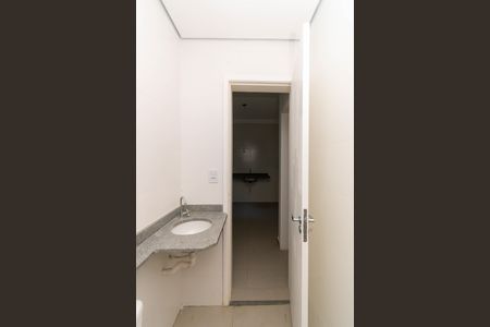 Apartamento para alugar com 37m², 2 quartos e sem vaga Apartamento para alugar com 37m², 2 quartos e sem vagaBanheiro