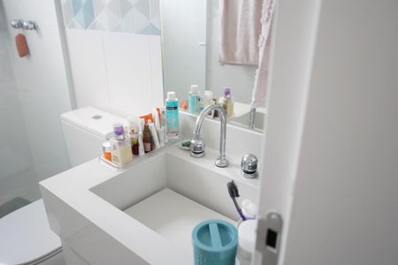 Apartamento à venda com 65m², 2 quartos e 1 vagaBanheiro Suite