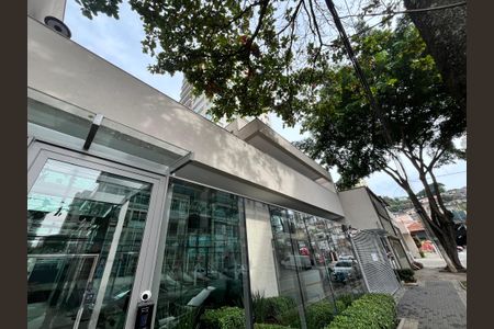 Apartamento à venda com 255m², 4 quartos e 4 vagasFachada