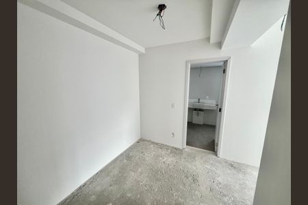 Apartamento à venda com 255m², 4 quartos e 4 vagasSuíte 3