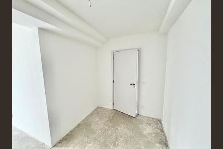 Apartamento à venda com 255m², 4 quartos e 4 vagasSuíte 3