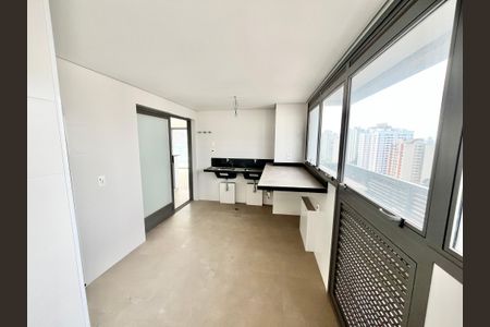 Apartamento à venda com 255m², 4 quartos e 4 vagasÁrea de Serviço