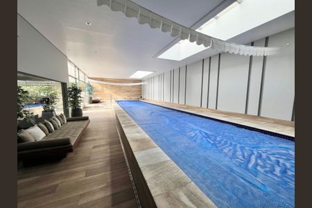 Apartamento à venda com 255m², 4 quartos e 4 vagasPiscina Coberta