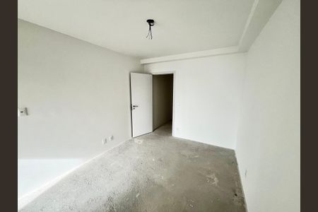 Apartamento à venda com 255m², 4 quartos e 4 vagasSuíte 4