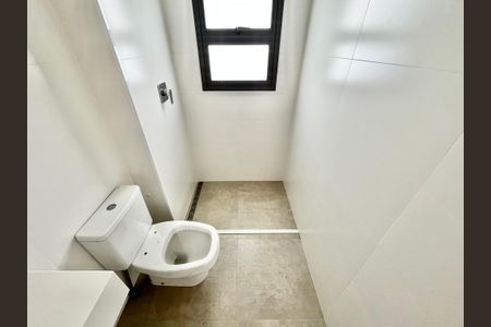 Apartamento à venda com 255m², 4 quartos e 4 vagasBanheiro da Suíte 1