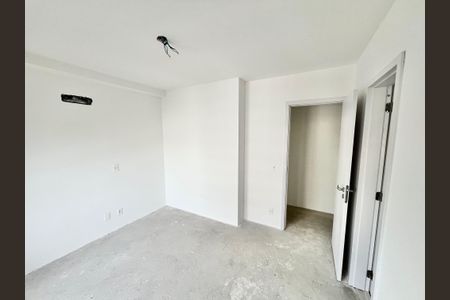 Apartamento à venda com 255m², 4 quartos e 4 vagasSuíte 1