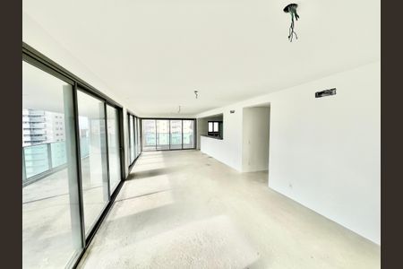 Apartamento à venda com 255m², 4 quartos e 4 vagasSala