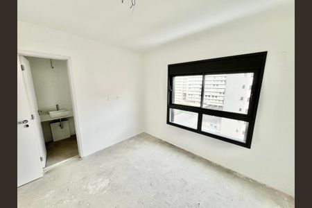Apartamento à venda com 255m², 4 quartos e 4 vagasSuíte 1