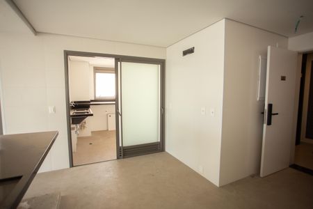 Apartamento à venda com 255m², 4 quartos e 4 vagas Apartamento à venda com 255m², 4 quartos e 4 vagasCozinha