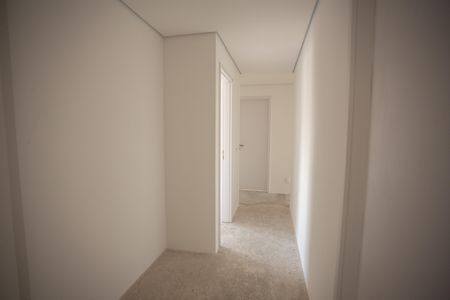 Apartamento à venda com 255m², 4 quartos e 4 vagas Apartamento à venda com 255m², 4 quartos e 4 vagasCorredor