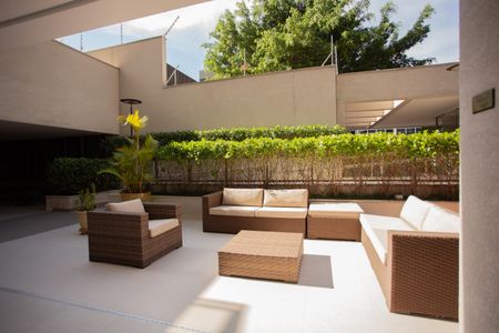 Apartamento à venda com 255m², 4 quartos e 4 vagas Apartamento à venda com 255m², 4 quartos e 4 vagasÁrea comum