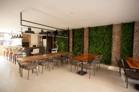 Apartamento à venda com 255m², 4 quartos e 4 vagas Apartamento à venda com 255m², 4 quartos e 4 vagasÁrea comum