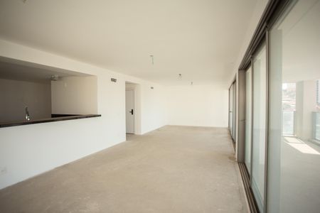 Apartamento à venda com 255m², 4 quartos e 4 vagas Apartamento à venda com 255m², 4 quartos e 4 vagasSala