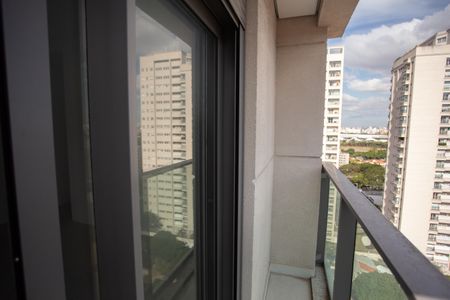 Apartamento à venda com 255m², 4 quartos e 4 vagas Apartamento à venda com 255m², 4 quartos e 4 vagasVaranda da Suíte 1