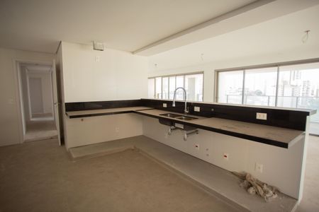 Apartamento à venda com 255m², 4 quartos e 4 vagas Apartamento à venda com 255m², 4 quartos e 4 vagasCozinha