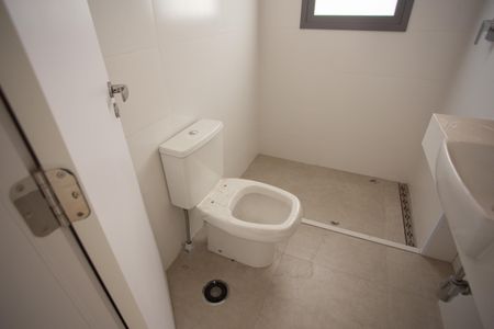 Apartamento à venda com 255m², 4 quartos e 4 vagas Apartamento à venda com 255m², 4 quartos e 4 vagasBanheiro da Suíte 3