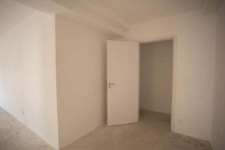 Apartamento à venda com 255m², 4 quartos e 4 vagas Apartamento à venda com 255m², 4 quartos e 4 vagasSuíte 2