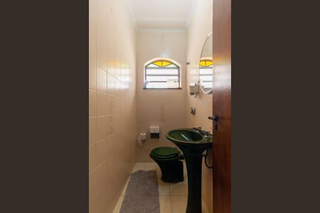 Casa à venda com 199m², 4 quartos e 4 vagasGaragem - Banheiro 