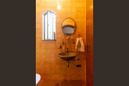 Casa à venda com 199m², 4 quartos e 4 vagasLavabo