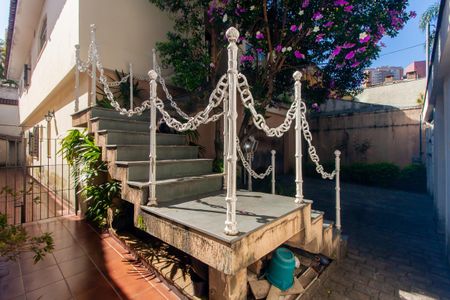 Casa à venda com 199m², 4 quartos e 4 vagasGaragem