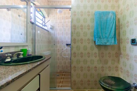 Casa à venda com 199m², 4 quartos e 4 vagasBanheiro da Suíte 1